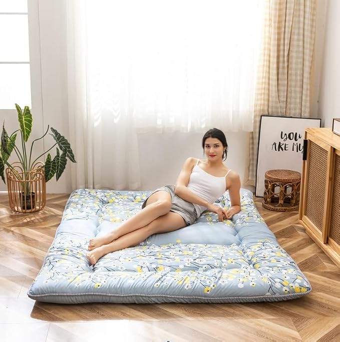 MAXYOYO Little Floal Japanese Futon Floor Mattress, Bed Mattress Topper by MAXYOYO
