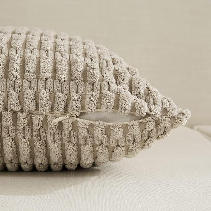 Fancy Homi Set of 4 Grey and White Lumbar Rectangle Decorative Throw Pillow - Image 3
