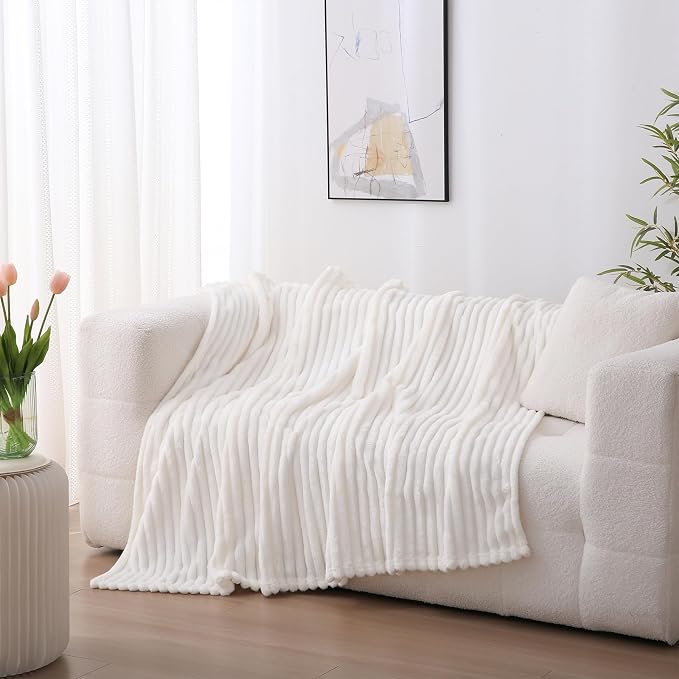 Cream White Fleece Throw Blanket 108”×90” - Image 5