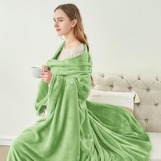 BEDELITE Fleece Blanket Grass Green Throw Blankets - Image 4