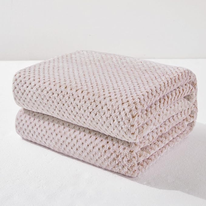 Exclusivo Mezcla Fleece Bed Blanket Queen Size, Super Soft and Warm Blankets by ExclusivoMezcla