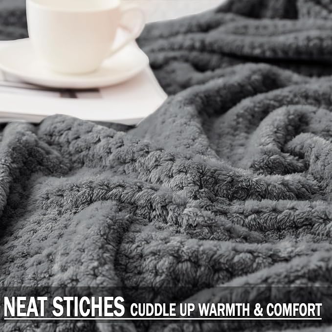 Exclusivo Mezcla Fleece Bed Blanket Queen Size, Super Soft and Warm Blankets - Image 6