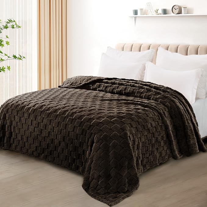 Exclusivo Mezcla Queen Size Flannel Fleece Blanket, Super Soft and Warm - Image 2