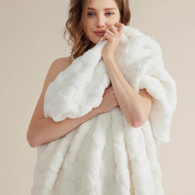 Bedsure GentleSoft Twin Blanket - Image 2