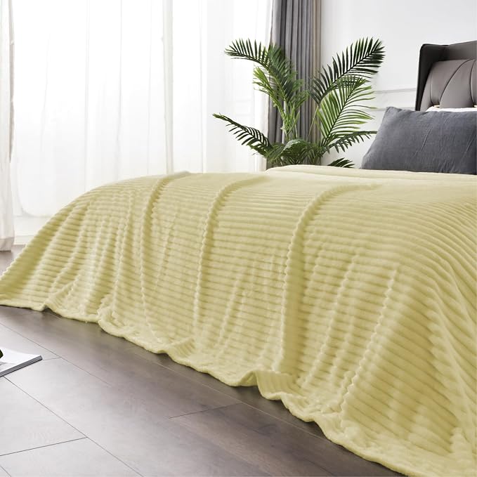 BEDELITE Fleece Throw Blanket for Couch – 3D Ribbed Jacquard Soft and Warm - Image 5