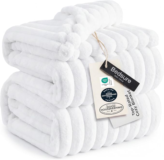 Bedsure GentleSoft White Full Blanket by BEDSURE