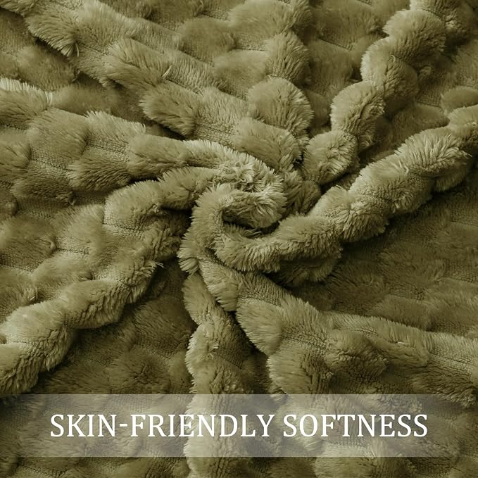 Exclusivo Mezcla Fleece Queen Blanket - Image 6