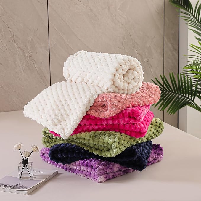 Exclusivo Mezcla Fleece Twin Blanket - Image 8