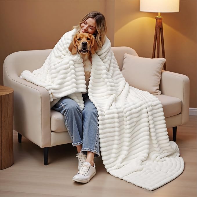 Bedsure GentleSoft California King Size White Fleece Blanket - Image 9