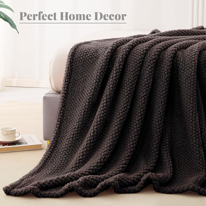 Whale Flotilla Queen Size Fuzzy Fleece Blanket, Fluffy Warm Soft Jacquard Bed - Image 6