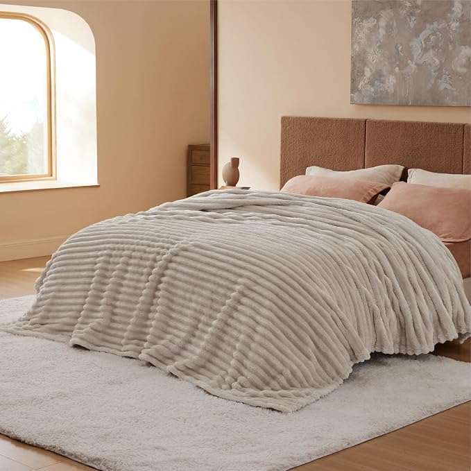 Bedsure GentleSoft Blankets Queen Size - Image 9