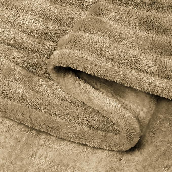 BEDELITE Fleece Blanket Queen Size – 3D Ribbed Jacquard Soft and Warm - Image 5