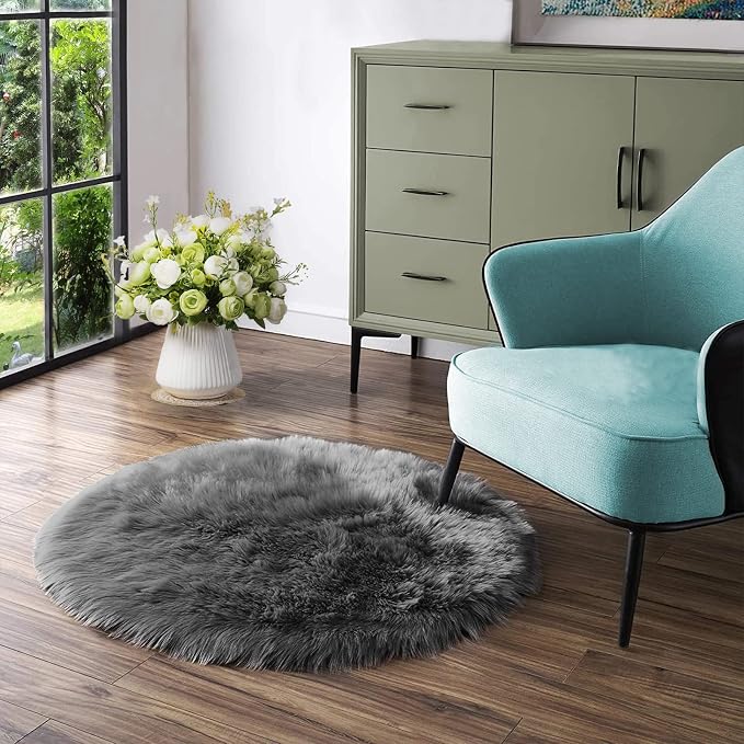 Latepis Dark Grey Round Rugs 4ft Circle Faux Fur Rug Washable Fluffy Furry Boho by Latepis