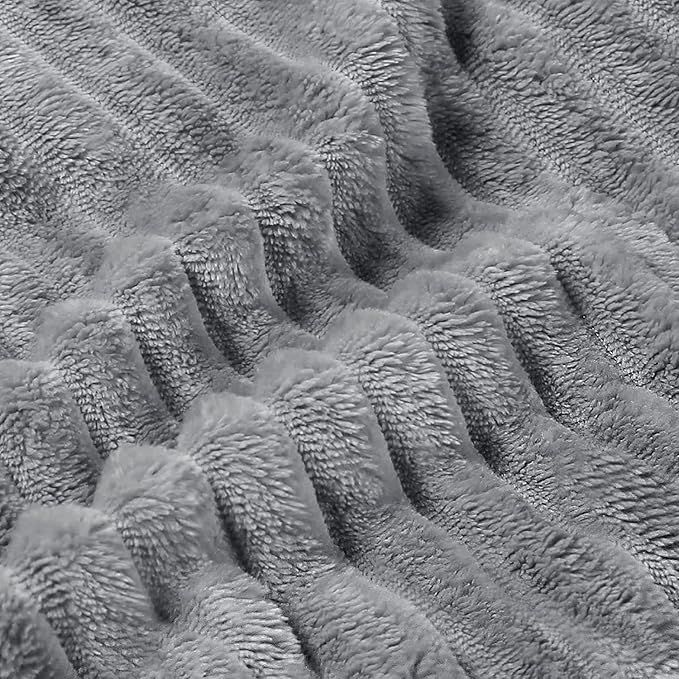 BEDELITE Fleece Blanket Queen Size – 3D Ribbed Jacquard Soft and Warm - Image 3