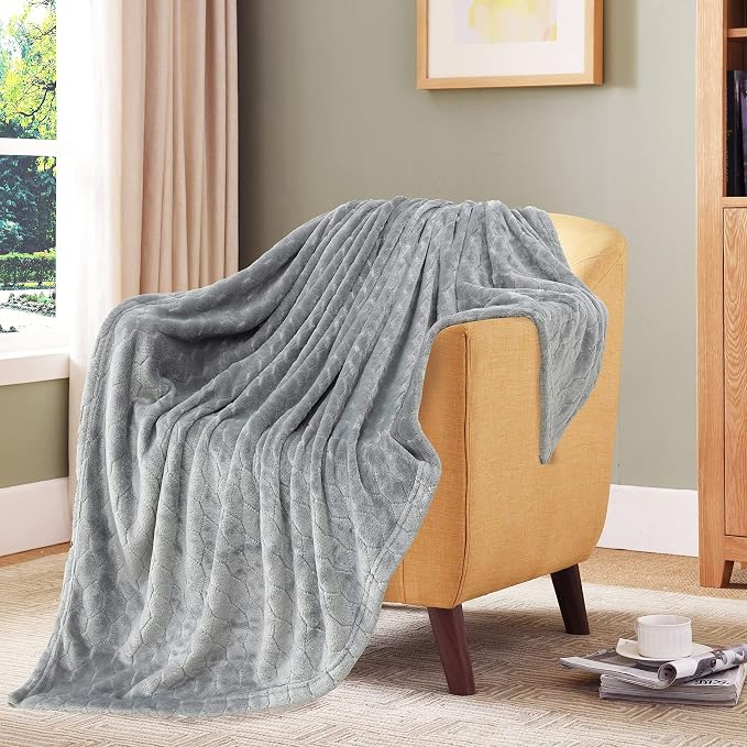 TOONOW Fleece Blanket Twin Size -320GSM Lightweight Fuzzy Soft Textured Flannel - Image 6