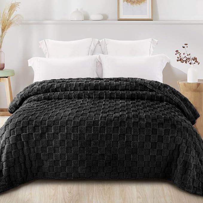 Exclusivo Mezcla Twin Size Flannel Fleece Blanket, Super Soft and Warm - Image 3
