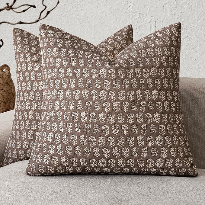 Foindtower Set of 2 Decorative Vintage Floral Print Throw Pillow Covers Neutral by Foindtower