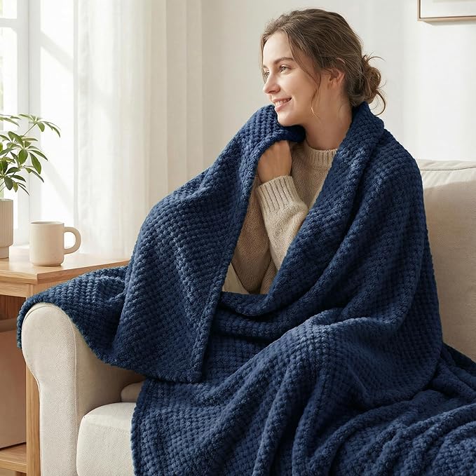 Exclusivo Mezcla Fleece Bed Blanket King Size, Super Soft and Warm Blankets - Image 2