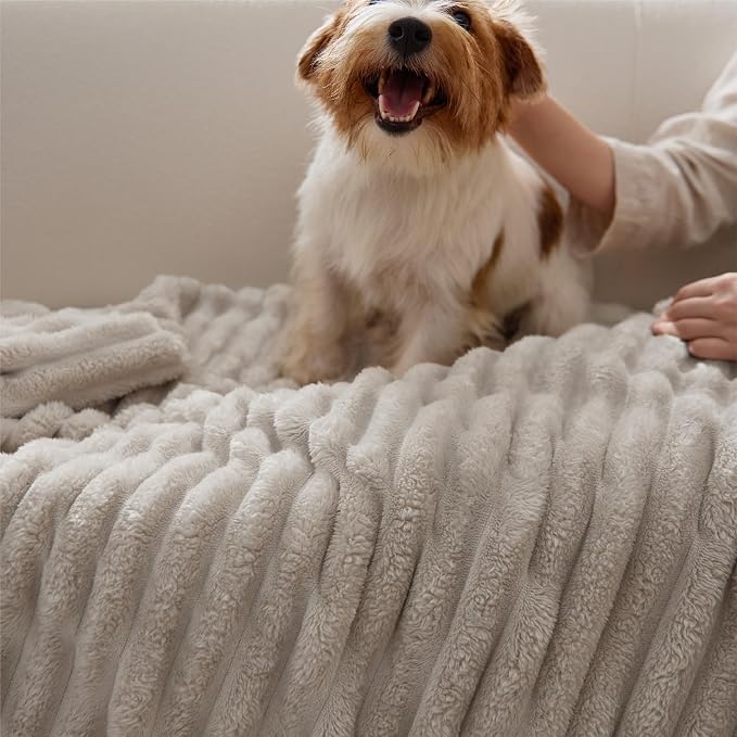Bedsure GentleSoft Fleece Bed Blankets Full Size - Image 8