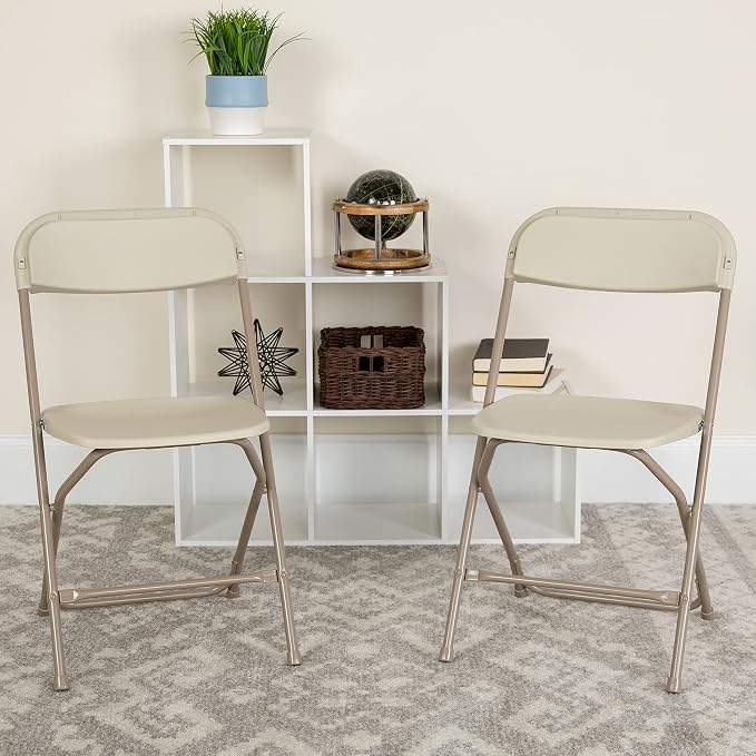 Flash Furniture Hercules Series Plastic Folding Chair by FlashFurniture