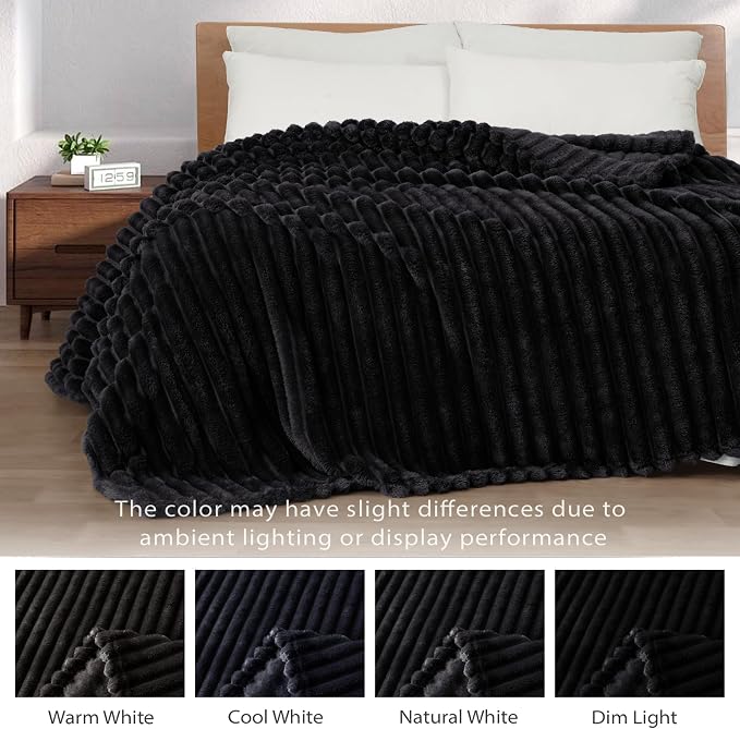 Exclusivo Mezcla Queen Size Flannel Fleece Blanket, Super Soft Striped Jacquard - Image 3