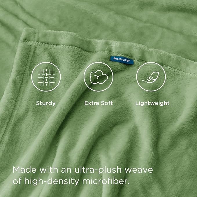 Bedsure GentleSoft Fleece Blanket Twin Size Green - Image 4
