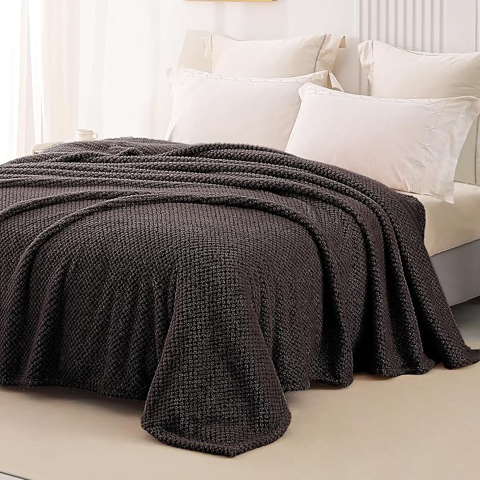Whale Flotilla Queen Size Fuzzy Fleece Blanket, Fluffy Warm Soft Jacquard Bed - Image 2
