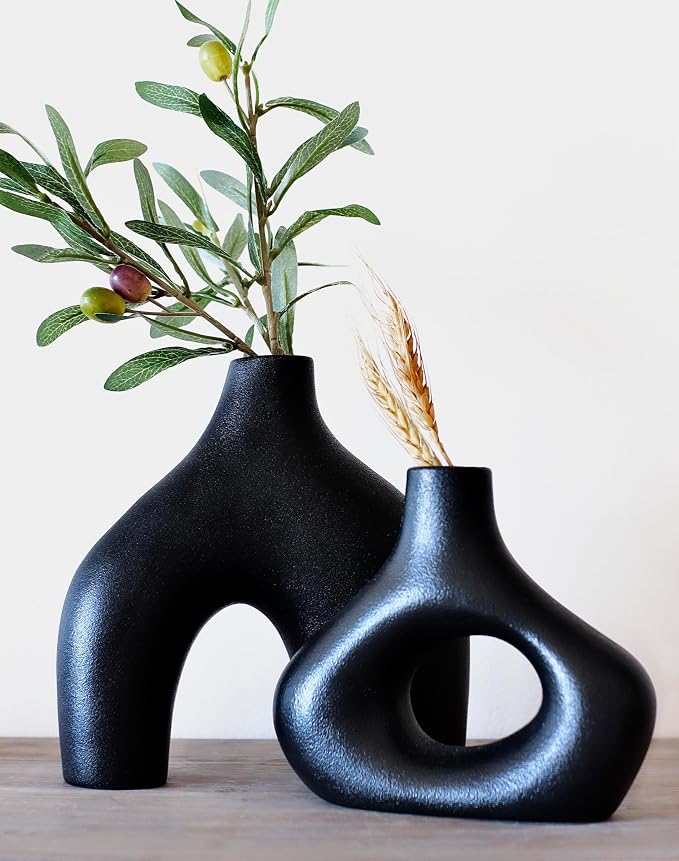 Carrot's Den Donut Vase, Olive Plant, Living Room, Modern Home by CarrotsDen