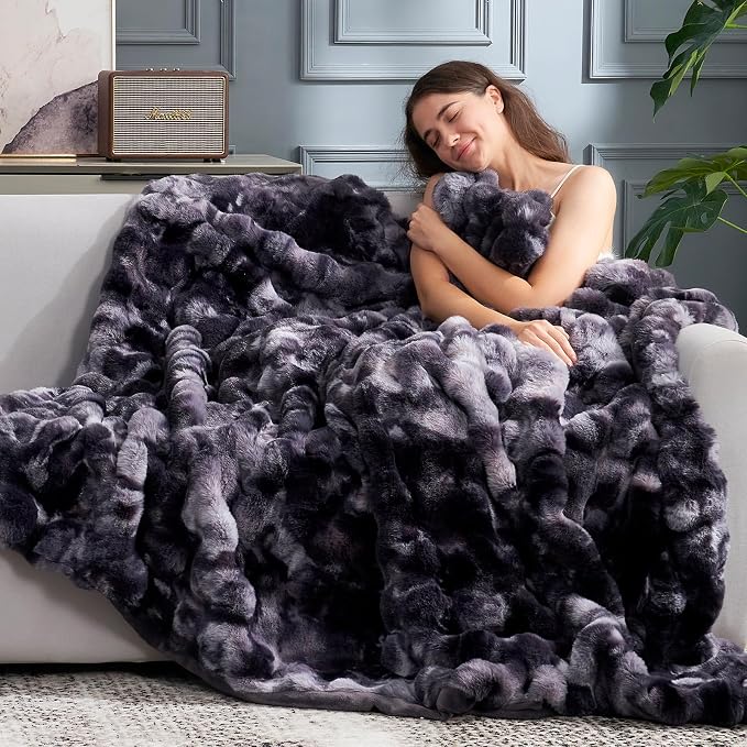 Cozy Bliss Faux Fur Throw Blanket - Image 3
