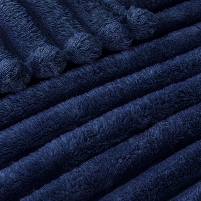 Exclusivo Mezcla Fleece Throw Blanket - Image 4