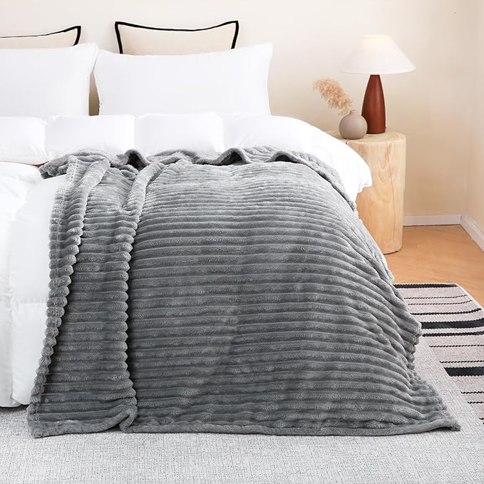 Grey Fleece Throw Blanket 108”×90” - Image 2