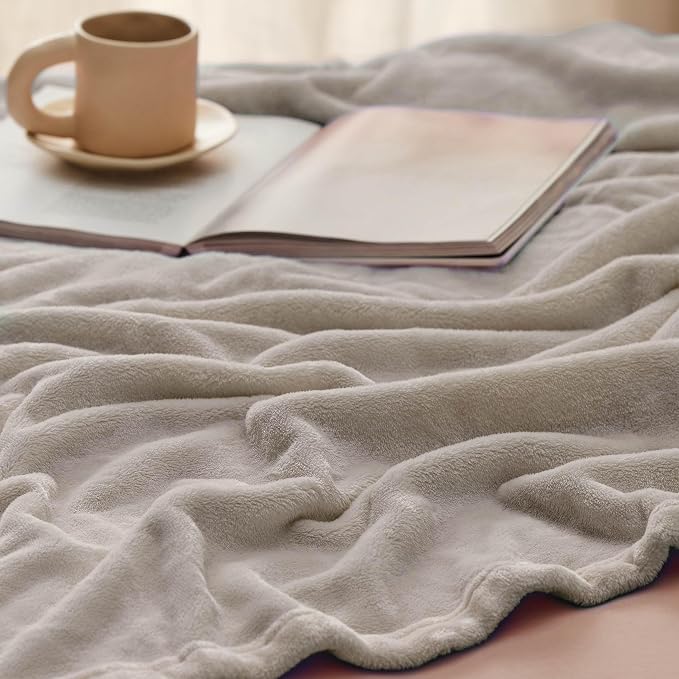 Bedsure GentleSoft Fleece King Size Blankets - Image 5