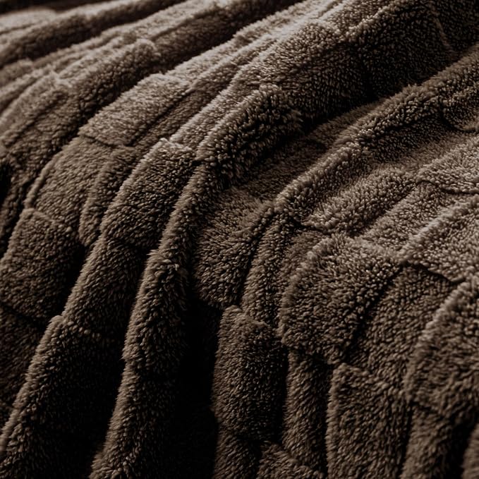 Exclusivo Mezcla Queen Size Flannel Fleece Blanket, Super Soft and Warm - Image 4