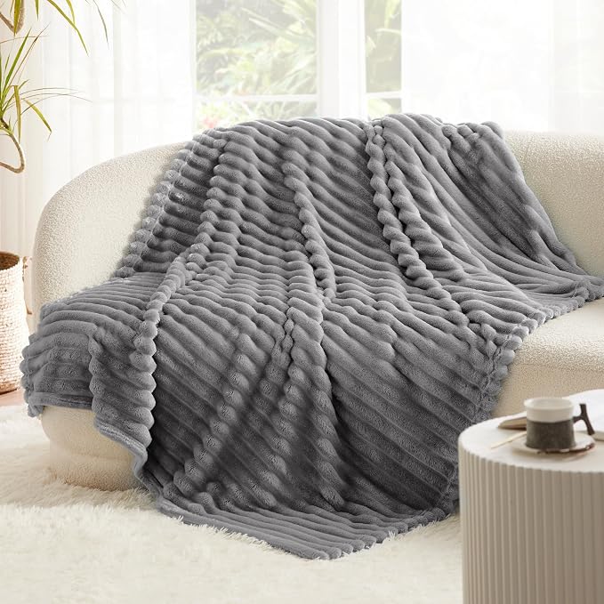 Bedsure GentleSoft Frost Gray Fleece Blanket - Image 8