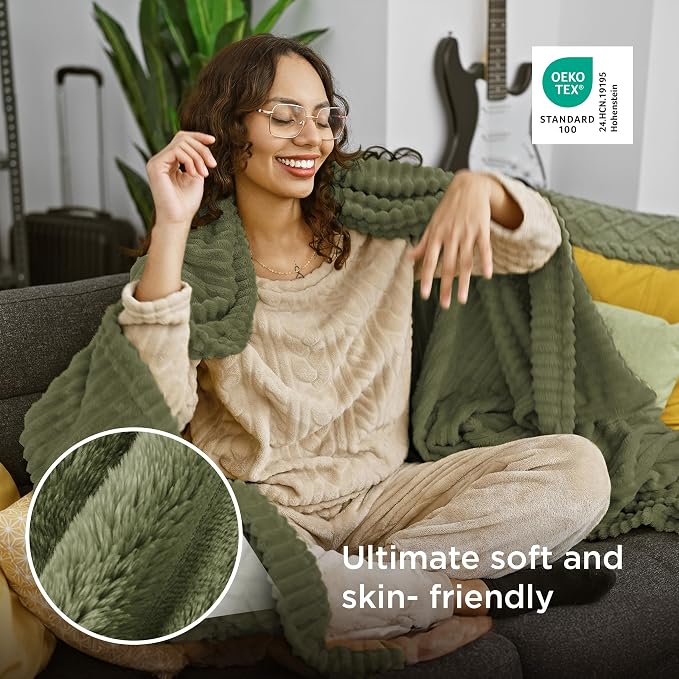 Bedsure GentleSoft Fleece Twin Blanket - Image 4