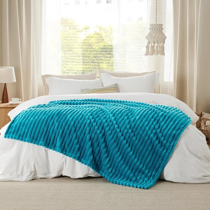 Bedsure Teal Fleece Blanket for Couch - Image 6