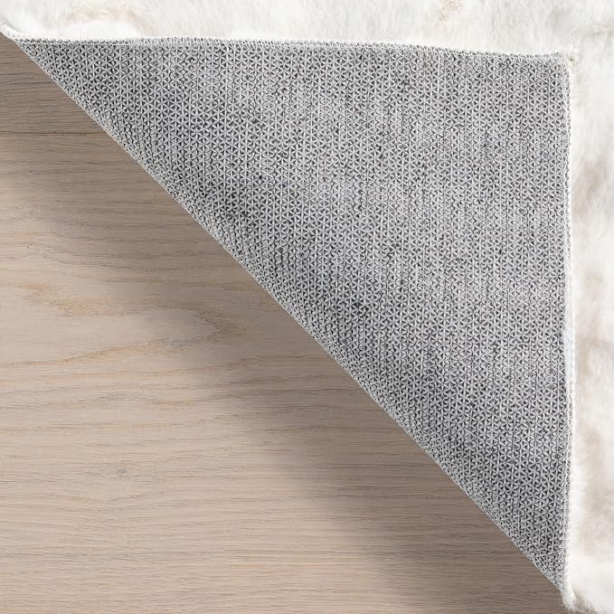 Nuloom Jeni Off-White, Solid Faux Rabbit, Fluffy and Cozy, High Traffic - Image 4