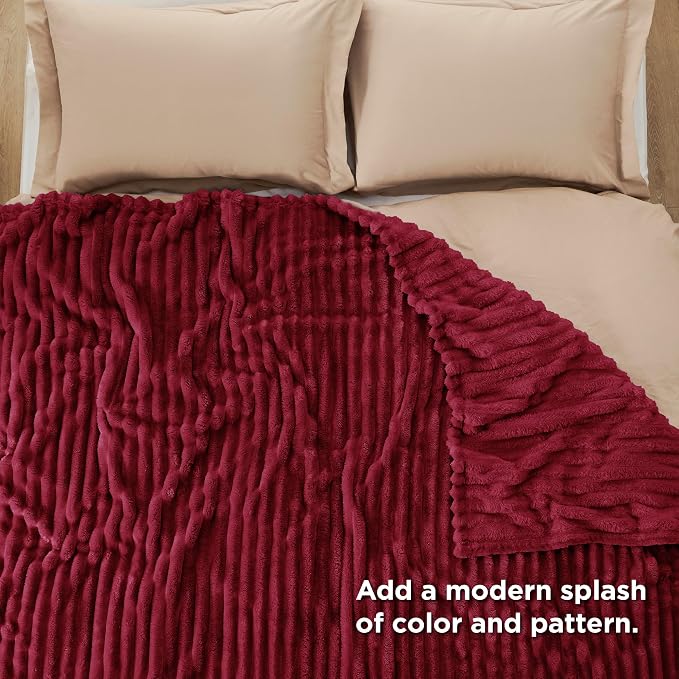 Bedsure GentleSoft Red Full Blanket - Image 4