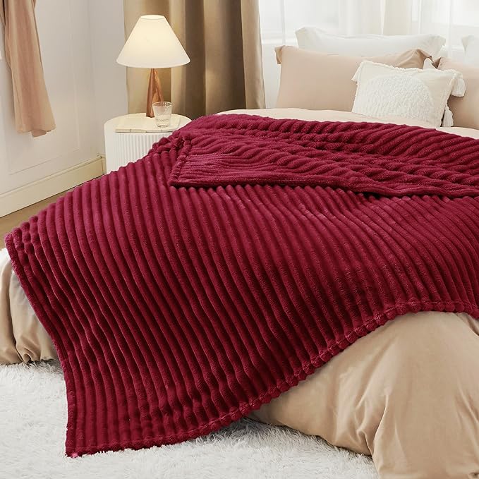 Bedsure GentleSoft Red Fleece Blanket - Image 5