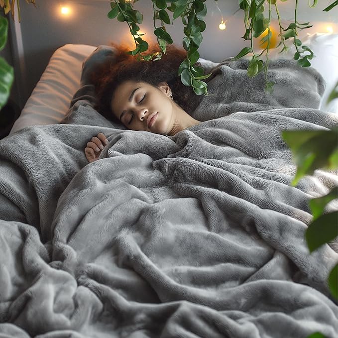 Bedsure GentleSoft Fleece King Size Blankets - Image 2