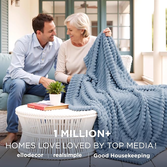 Bedsure GentleSoft Throw Blanket - Image 2