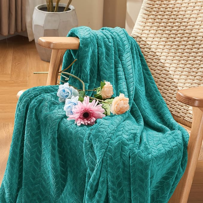 inhand Fleece Throw Blanket, Super Soft Fuzzy Blanket - Image 2