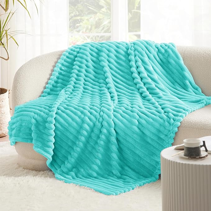 Bedsure GentleSoft Blue Throw Blanket - Image 5